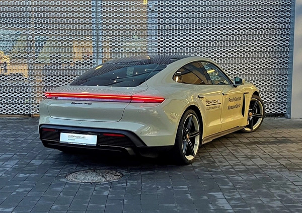 Porsche Taycan cena 629000 przebieg: 2386, rok produkcji 2023 z Łochów małe 781